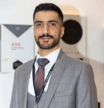 الاستاذ.حسن شحادة